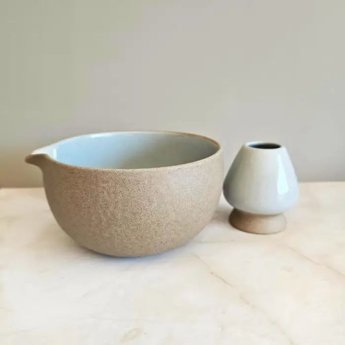 BOL À MATCHA ET SON SUPPORT - terre cuite